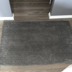 Grey rug